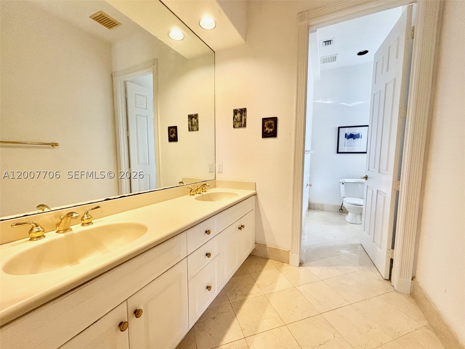 1141 Waterside Ln, Hollywood FL 33019