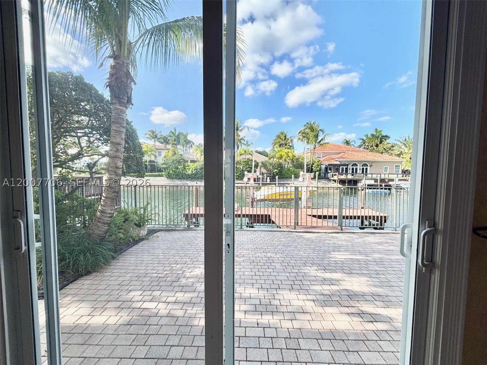 1141 Waterside Ln, Hollywood FL 33019