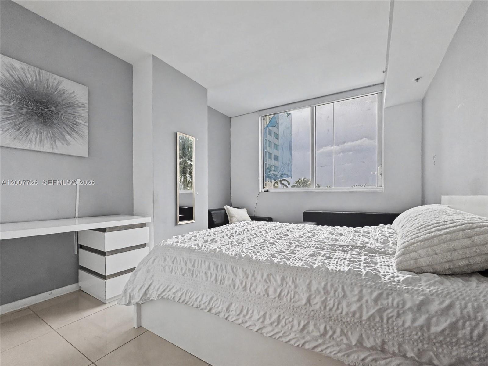 253 NE 2nd St #1003, Miami FL 33132