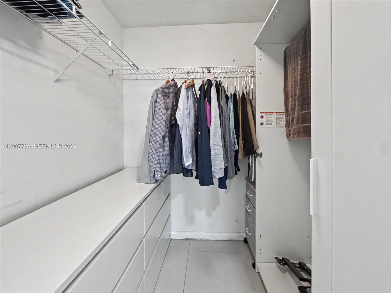 253 NE 2nd St #1003, Miami FL 33132