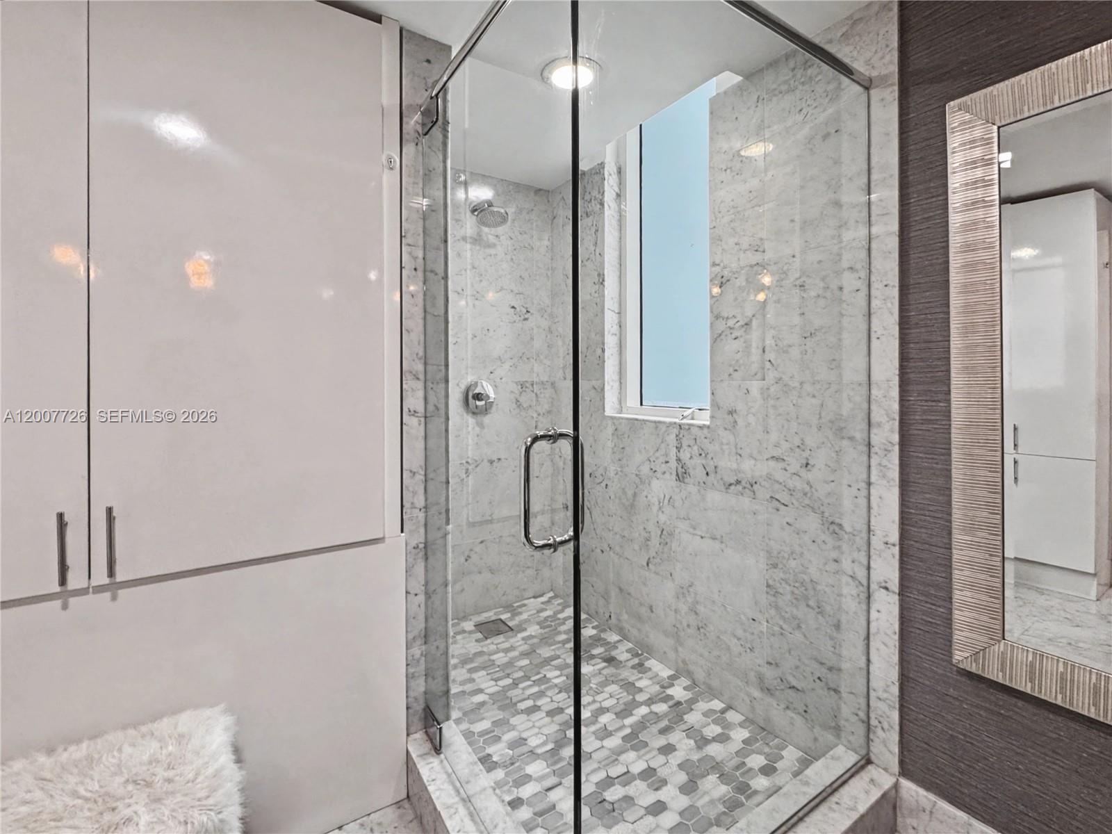 253 NE 2nd St #1003, Miami FL 33132