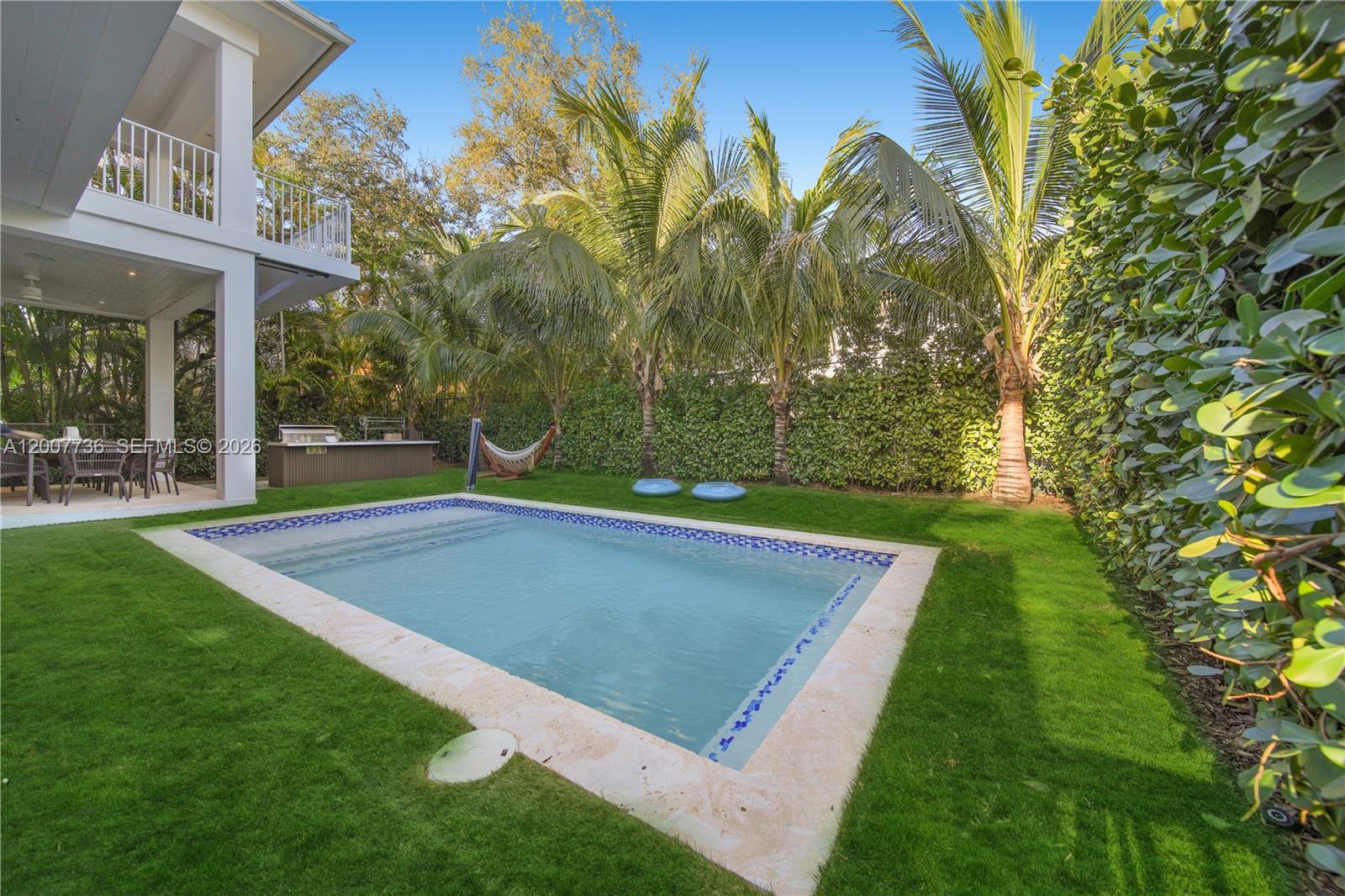 6901 Veronese St, Coral Gables FL 33146