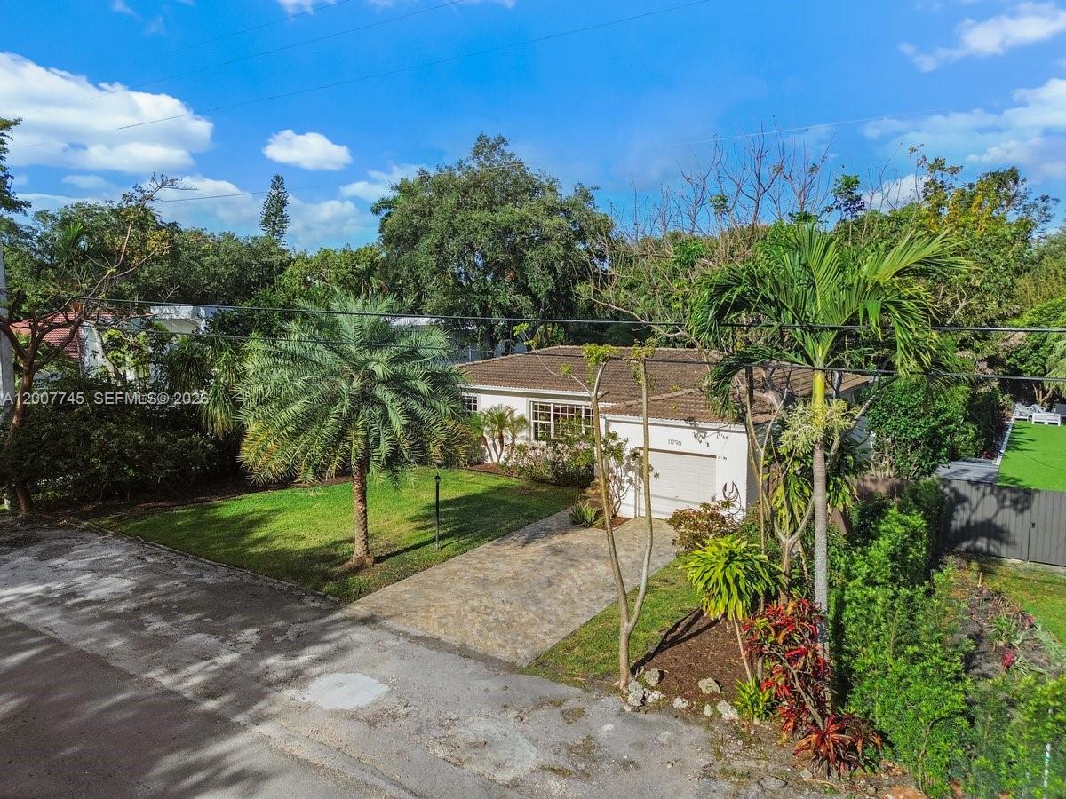 11790 NE 8th Ave, Biscayne Park FL 33161