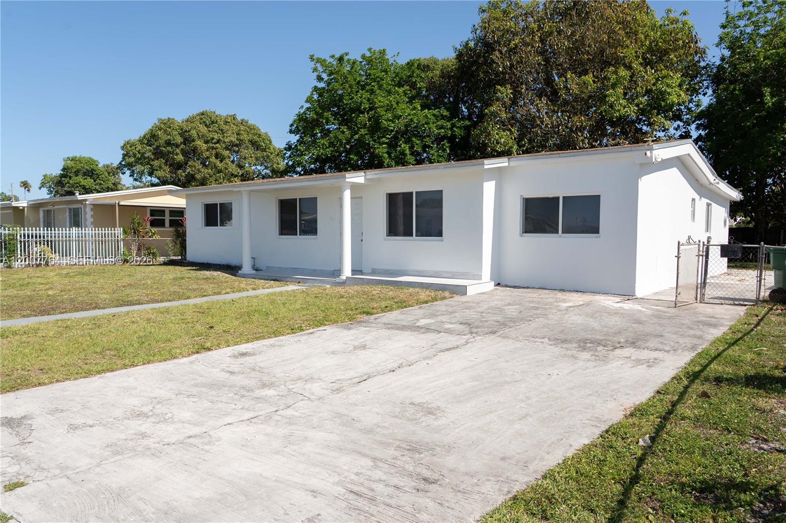 4000 NW 195th St, Miami Gardens FL 33055