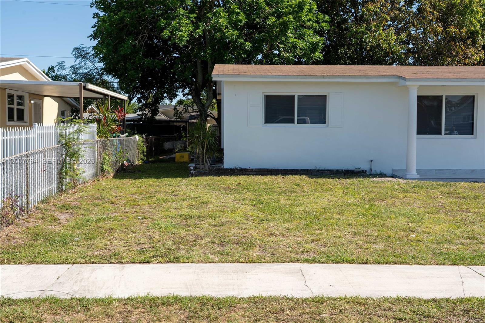 4000 NW 195th St, Miami Gardens FL 33055
