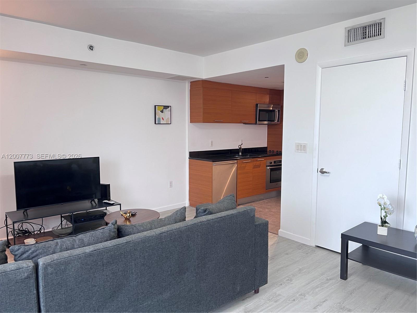 50 Biscayne Blvd #3209, Miami FL 33132