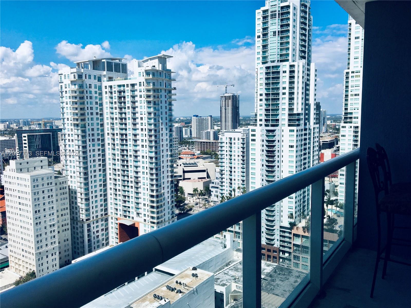 50 Biscayne Blvd #3209, Miami FL 33132