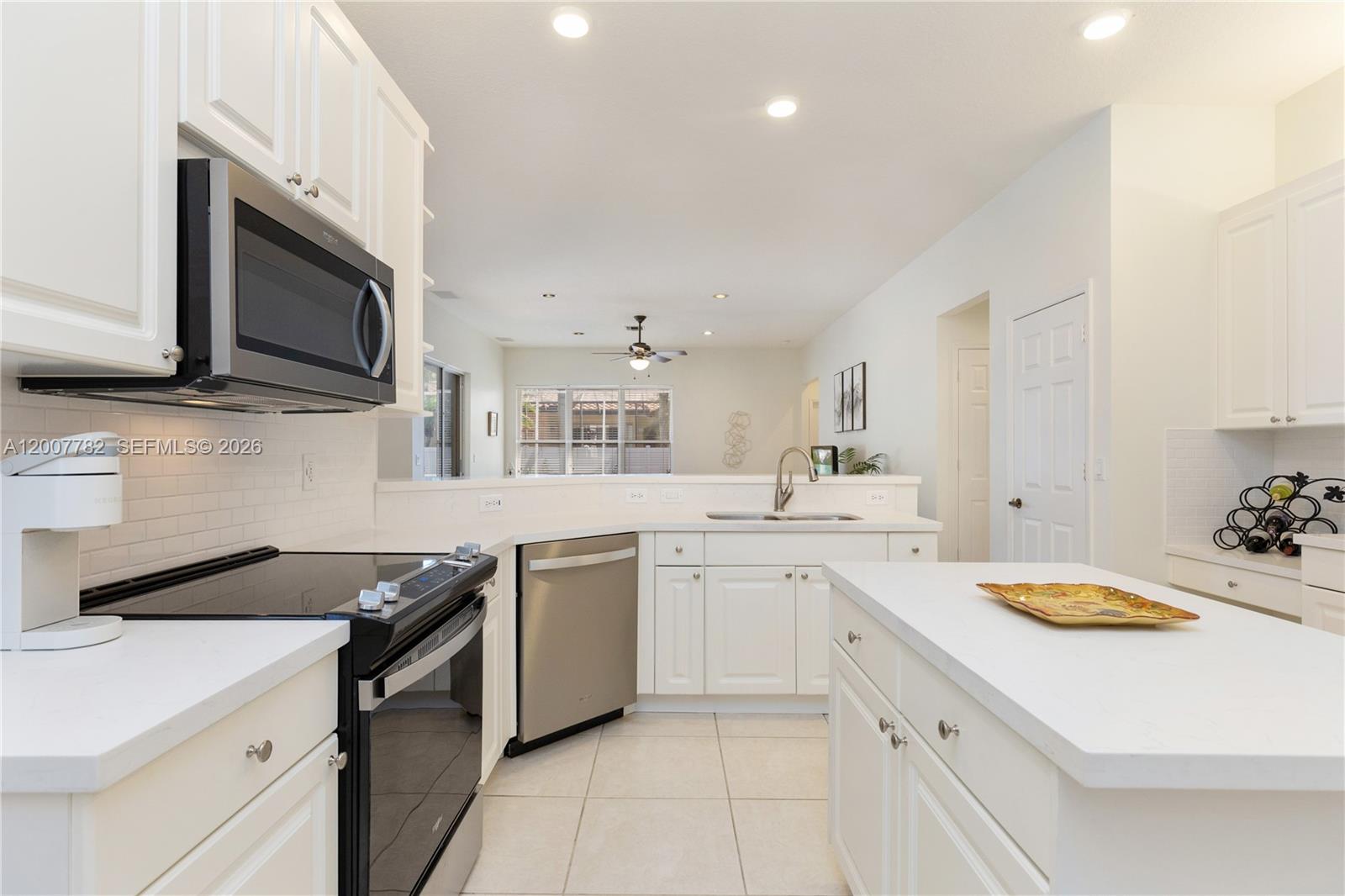 15966 SW 3rd St, Pembroke Pines FL 33027