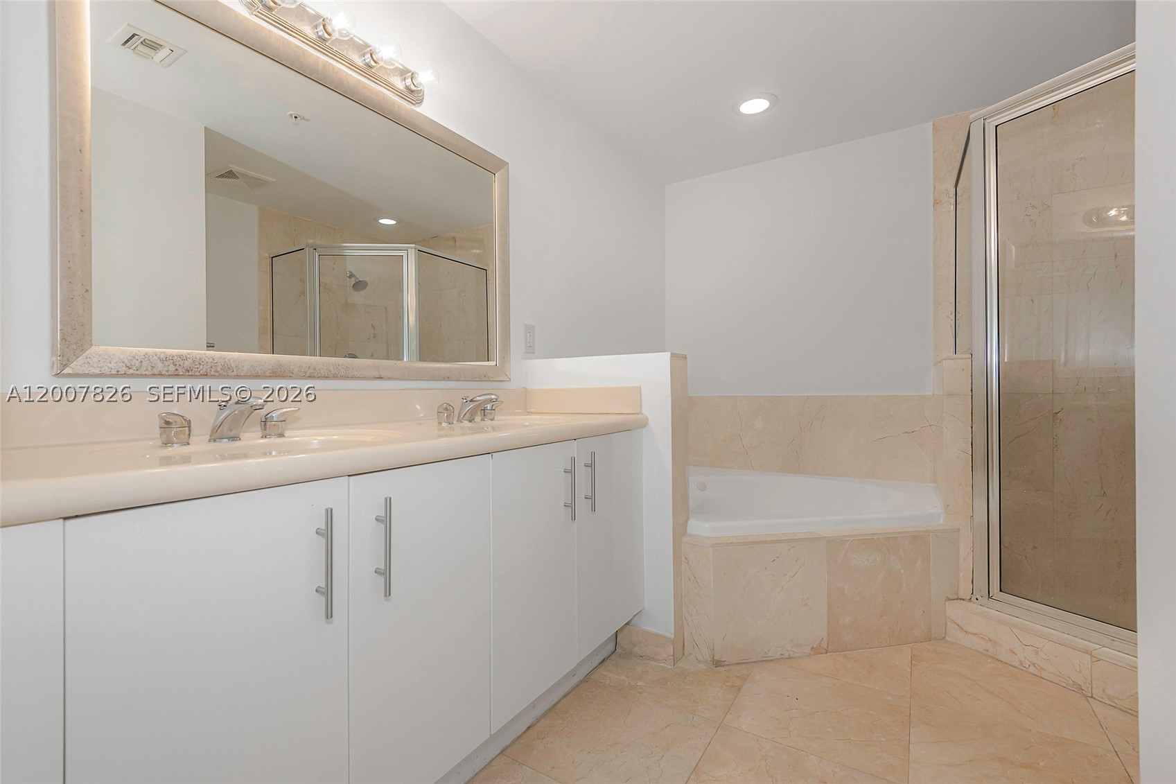 7900 Harbor Island Dr #703, North Bay Village FL 33141