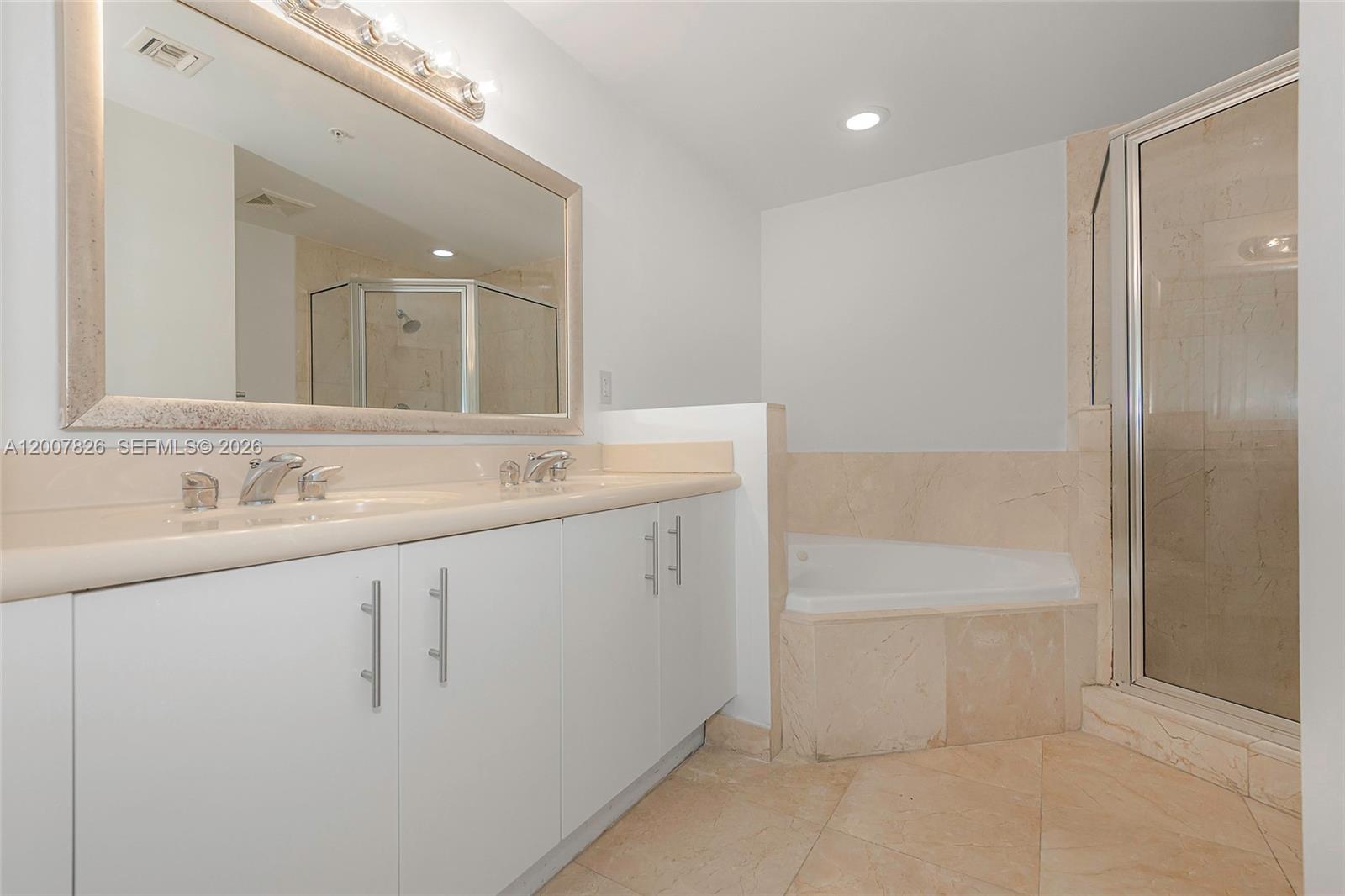 7900 Harbor Island Dr #703, North Bay Village FL 33141