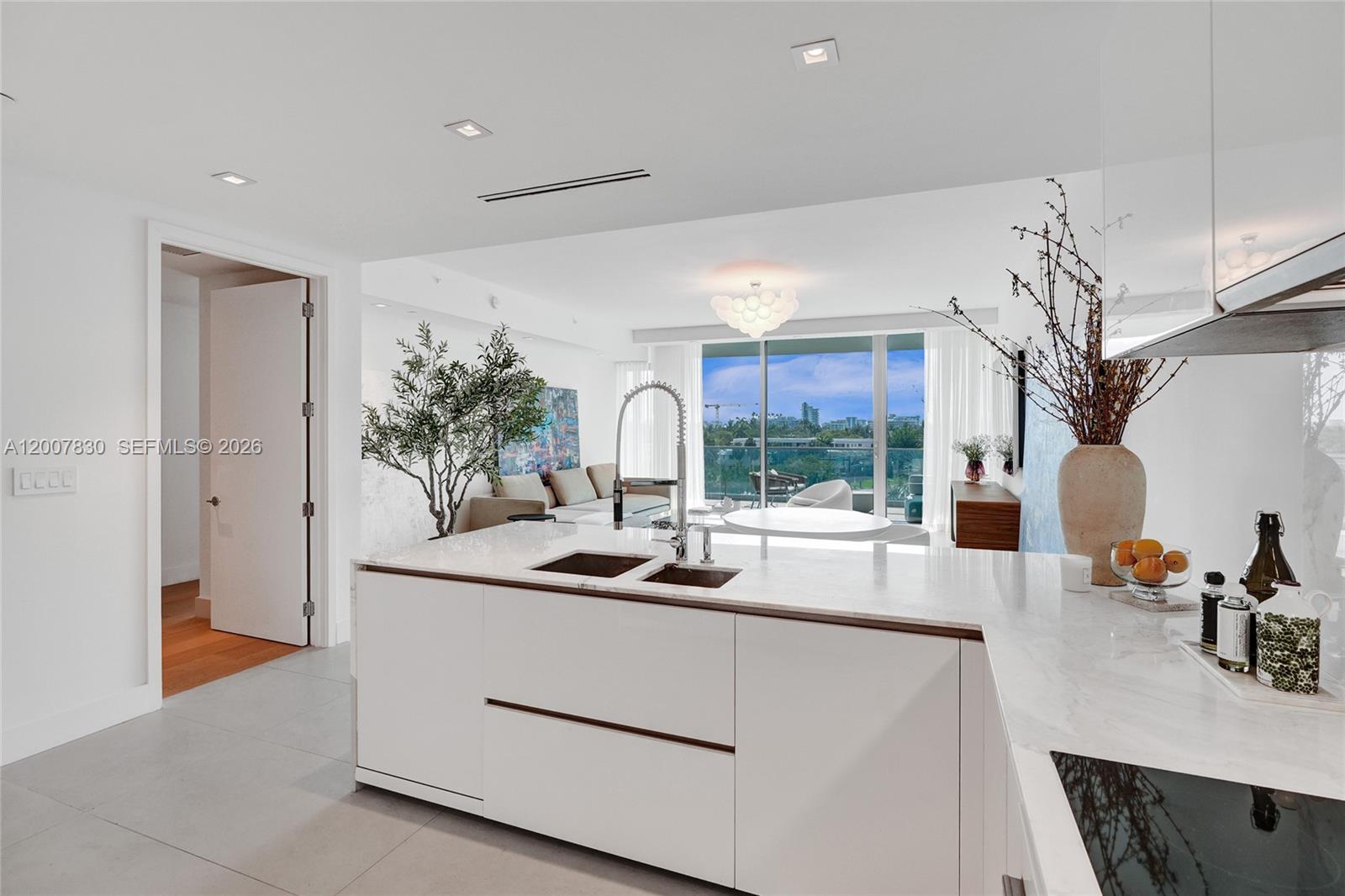 10201 Collins Ave #404, Bal Harbour FL 33154