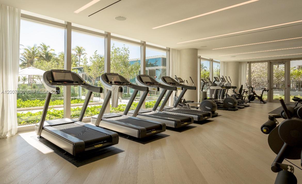 10201 Collins Ave #404, Bal Harbour FL 33154