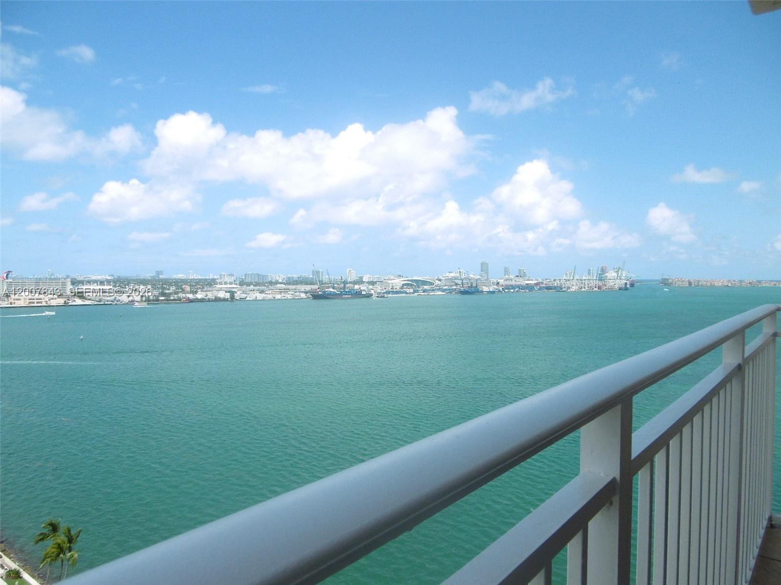 770 Claughton Island Dr #2011, Miami FL 33131