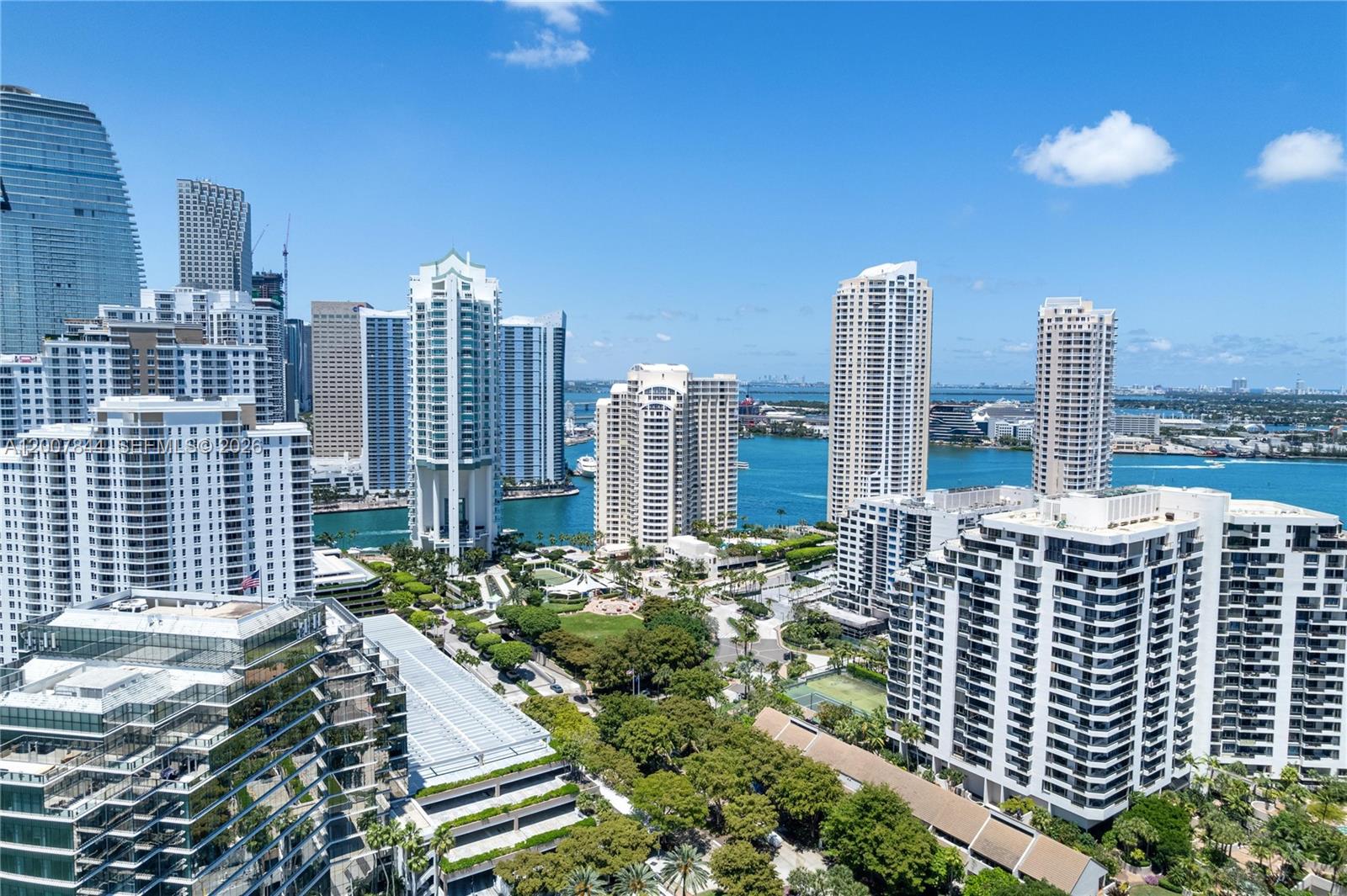 888 Brickell Key Dr #2602, Miami FL 33131