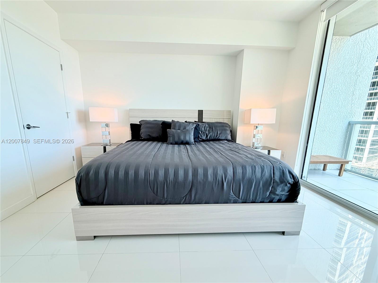 500 Brickell Ave #802, Miami FL 33131