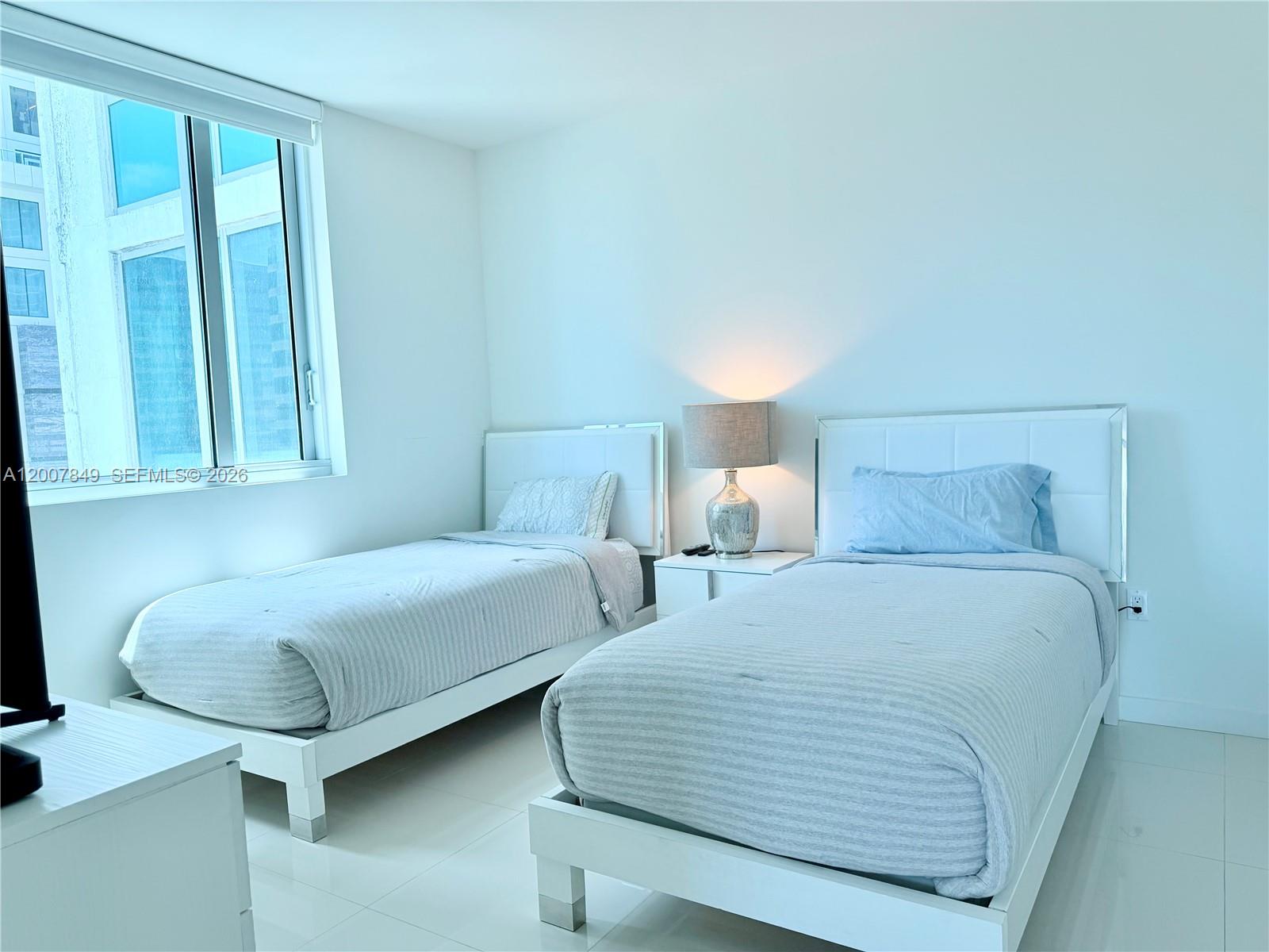 500 Brickell Ave #802, Miami FL 33131