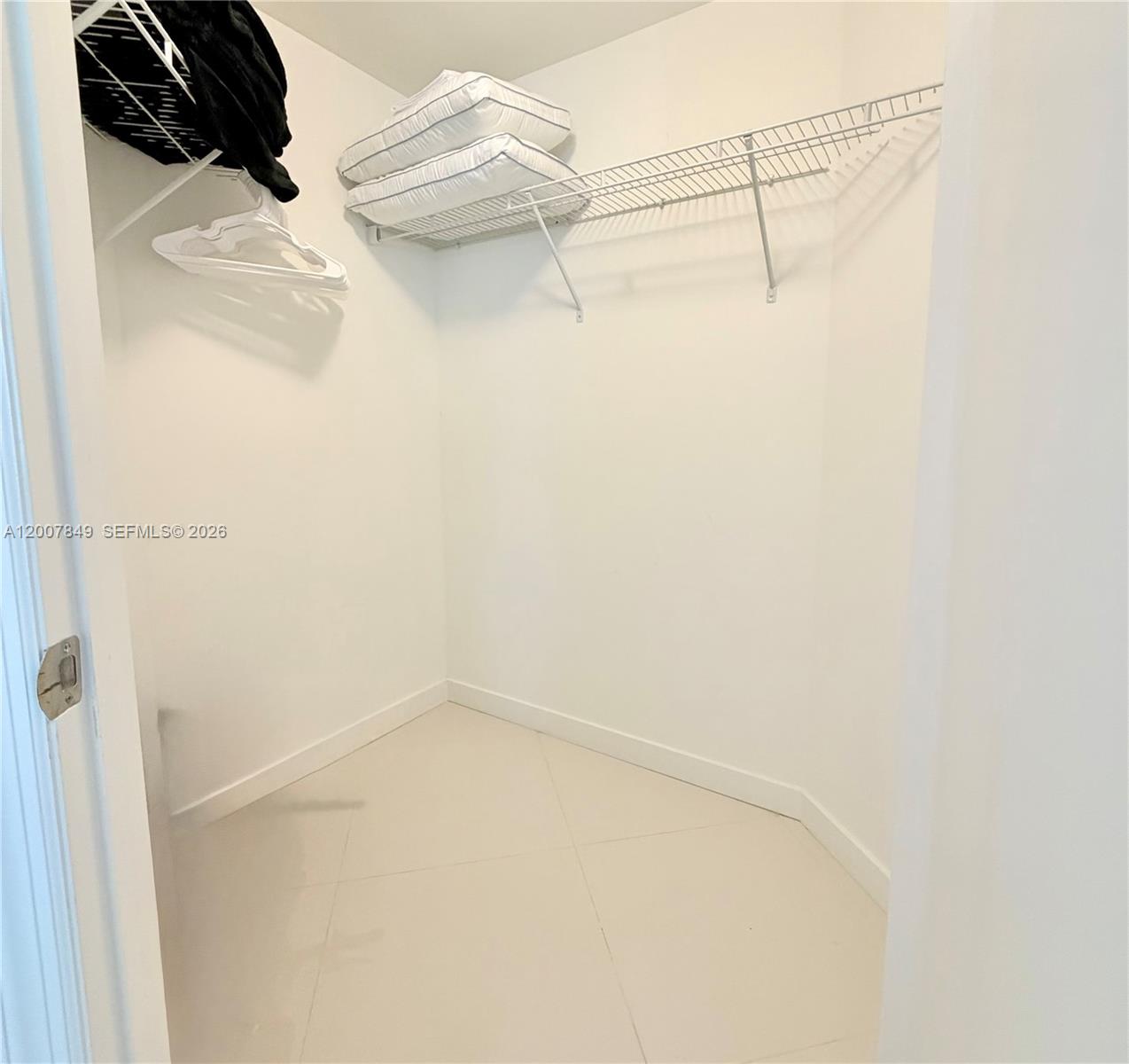 500 Brickell Ave #802, Miami FL 33131