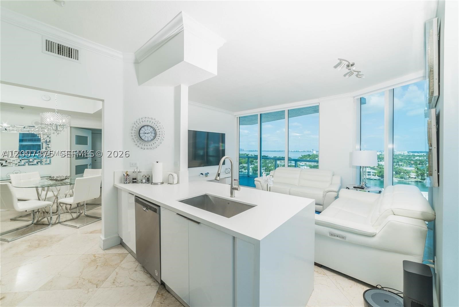 6515 Collins Ave #1609, Miami Beach FL 33141