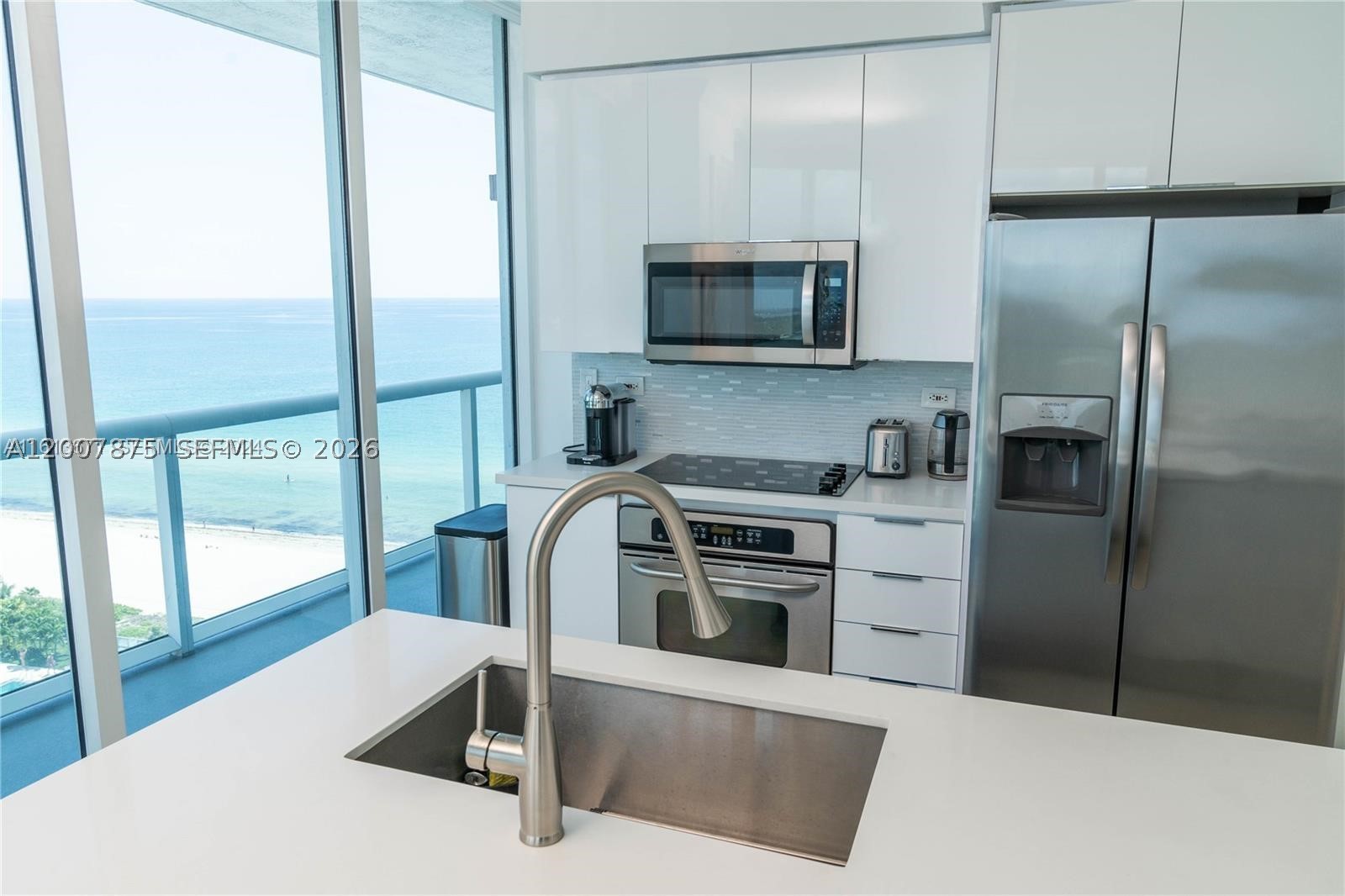6515 Collins Ave #1609, Miami Beach FL 33141