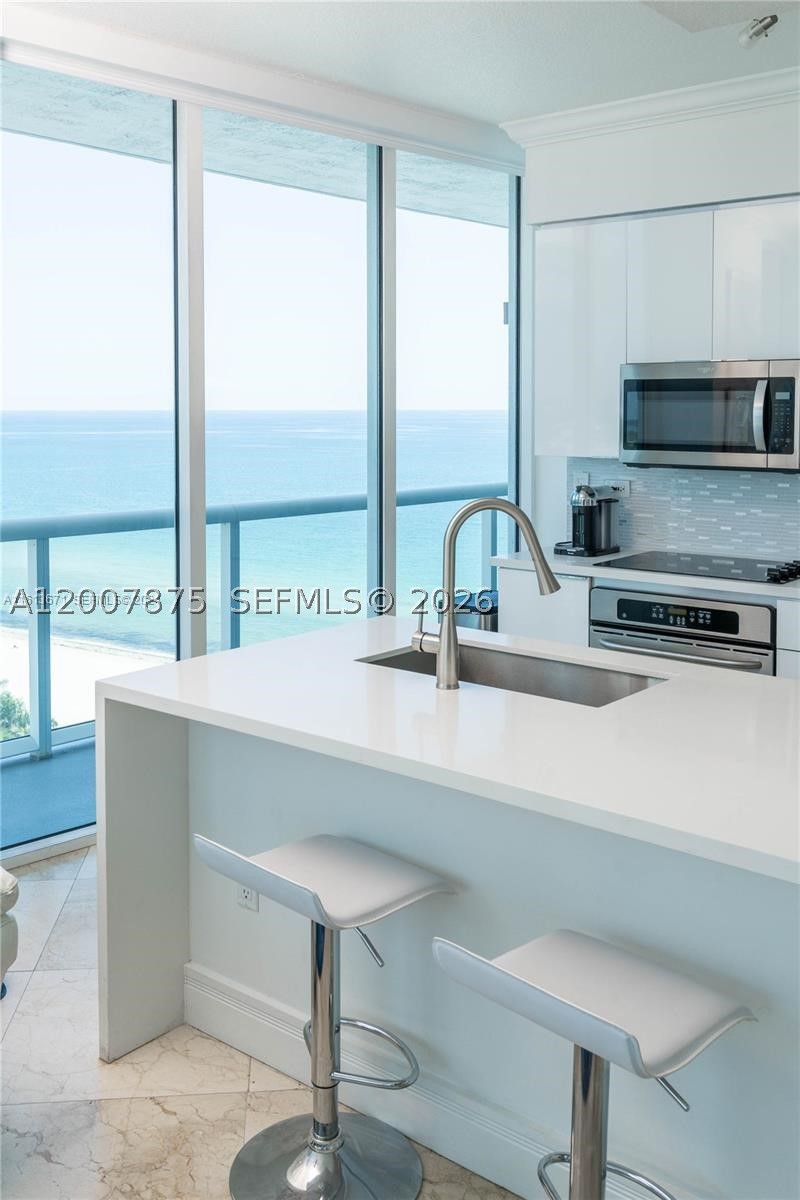 6515 Collins Ave #1609, Miami Beach FL 33141