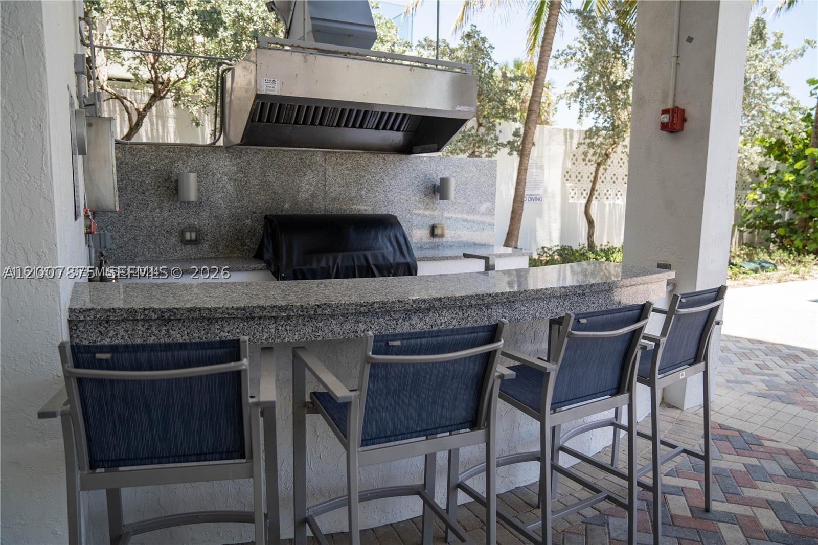6515 Collins Ave #1609, Miami Beach FL 33141