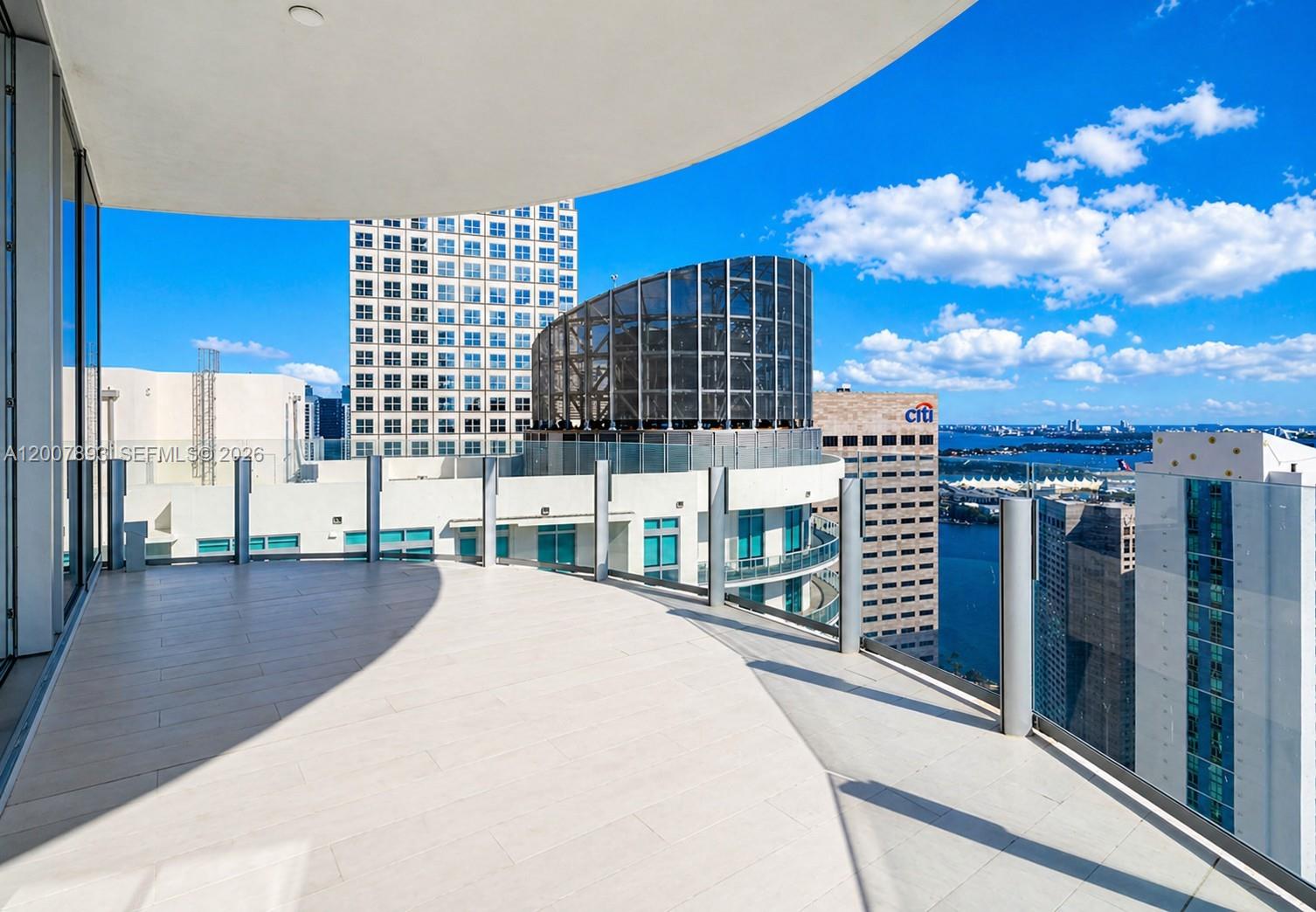 300 Biscayne Boulevard Way #4201E, Miami FL 33131