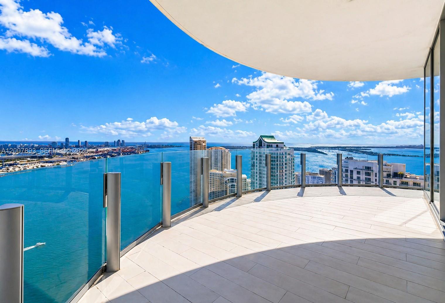 300 Biscayne Boulevard Way #4201E, Miami FL 33131