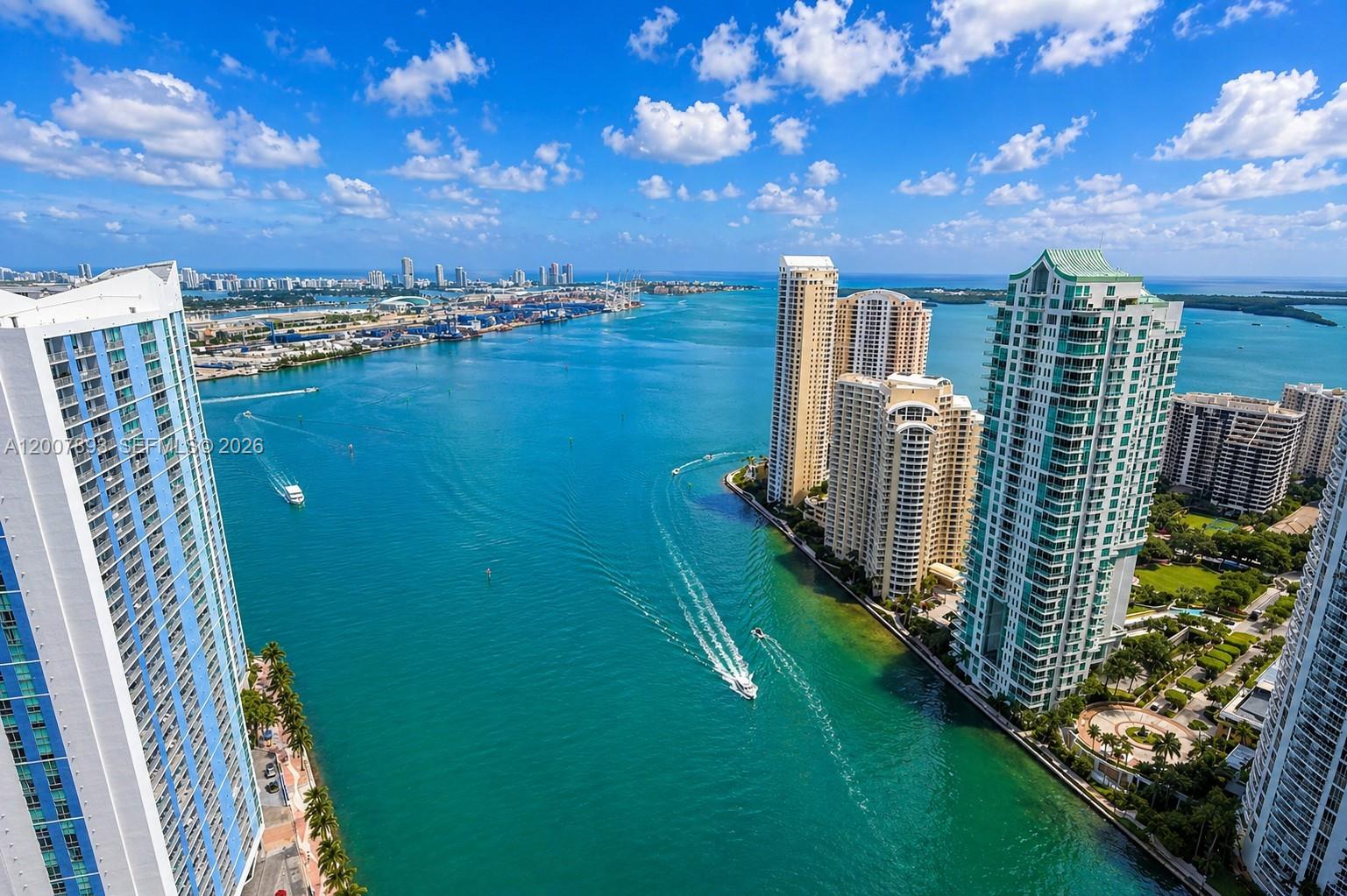 300 Biscayne Boulevard Way #4201E, Miami FL 33131