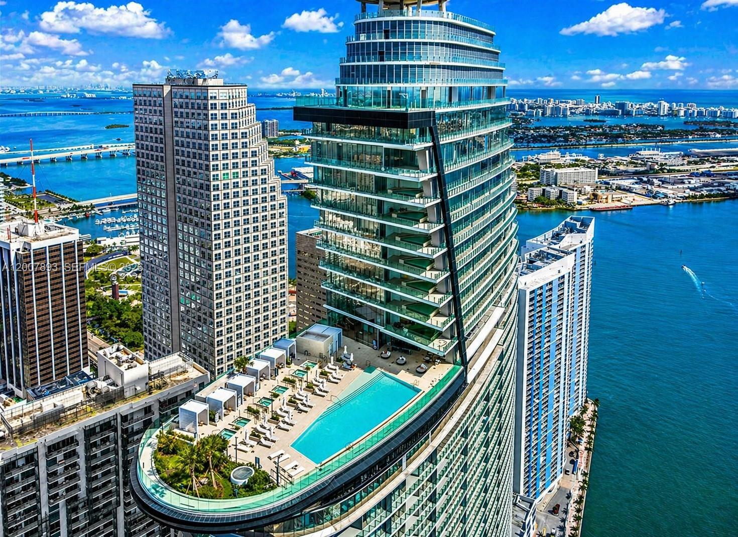 300 Biscayne Boulevard Way #4201E, Miami FL 33131