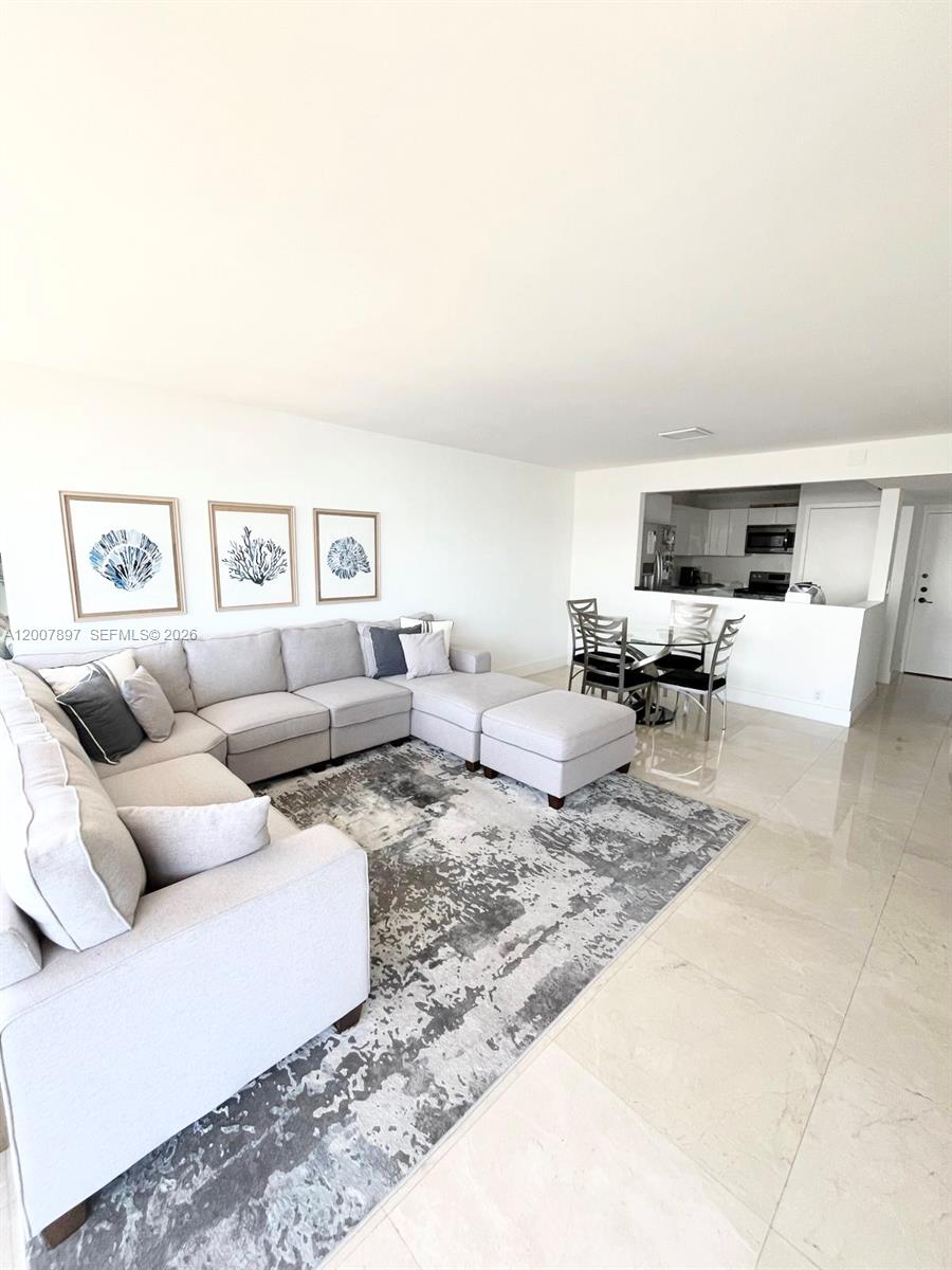 1901 Brickell Ave #B2007, Miami FL 33129