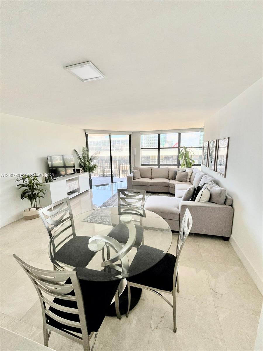 1901 Brickell Ave #B2007, Miami FL 33129