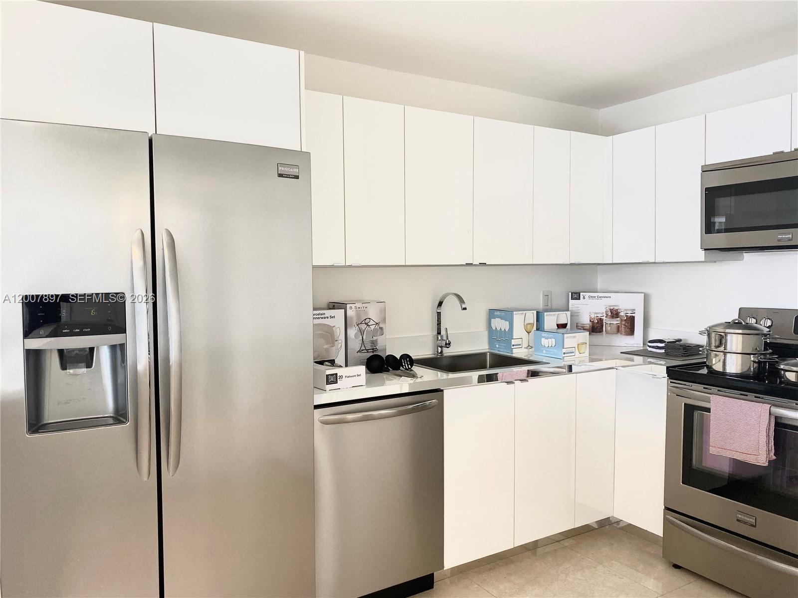 1901 Brickell Ave #B2007, Miami FL 33129