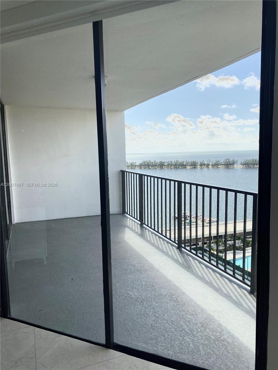 1901 Brickell Ave #B2007, Miami FL 33129