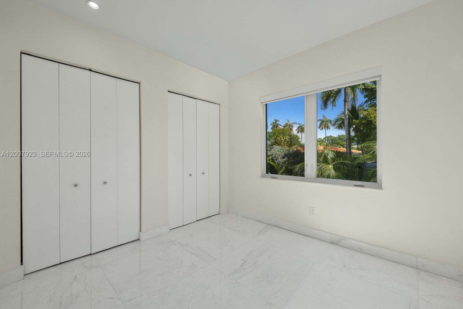 1090 NE 84th St, Miami FL 33138