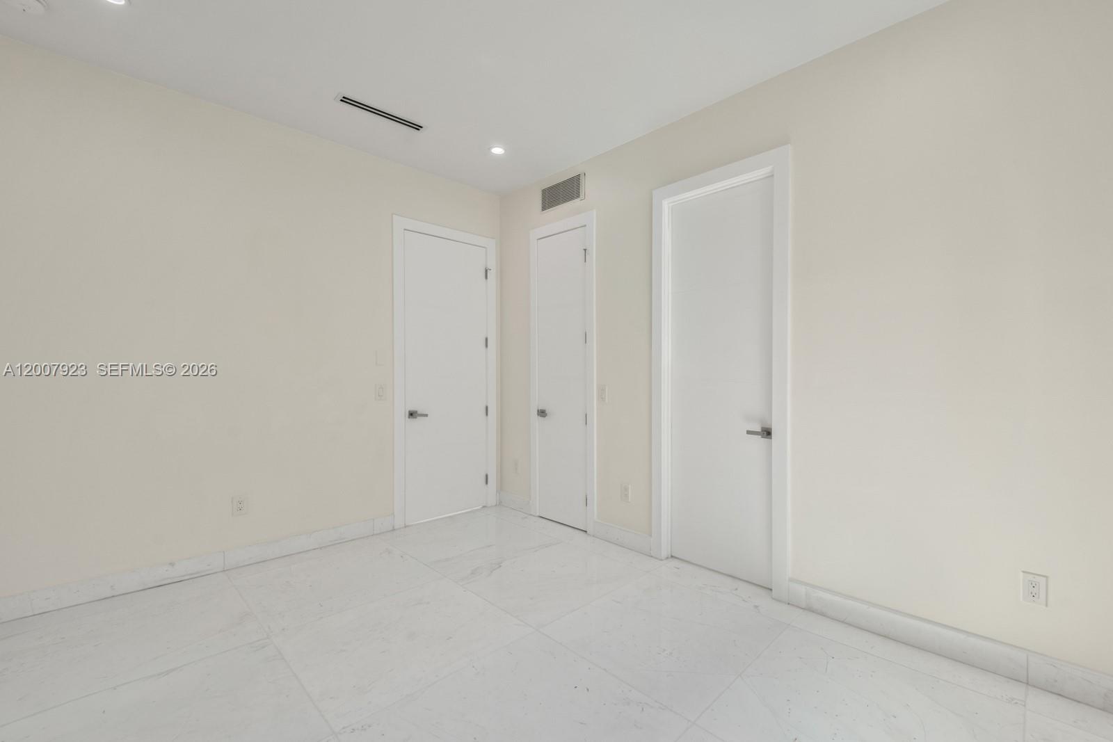 1090 NE 84th St, Miami FL 33138