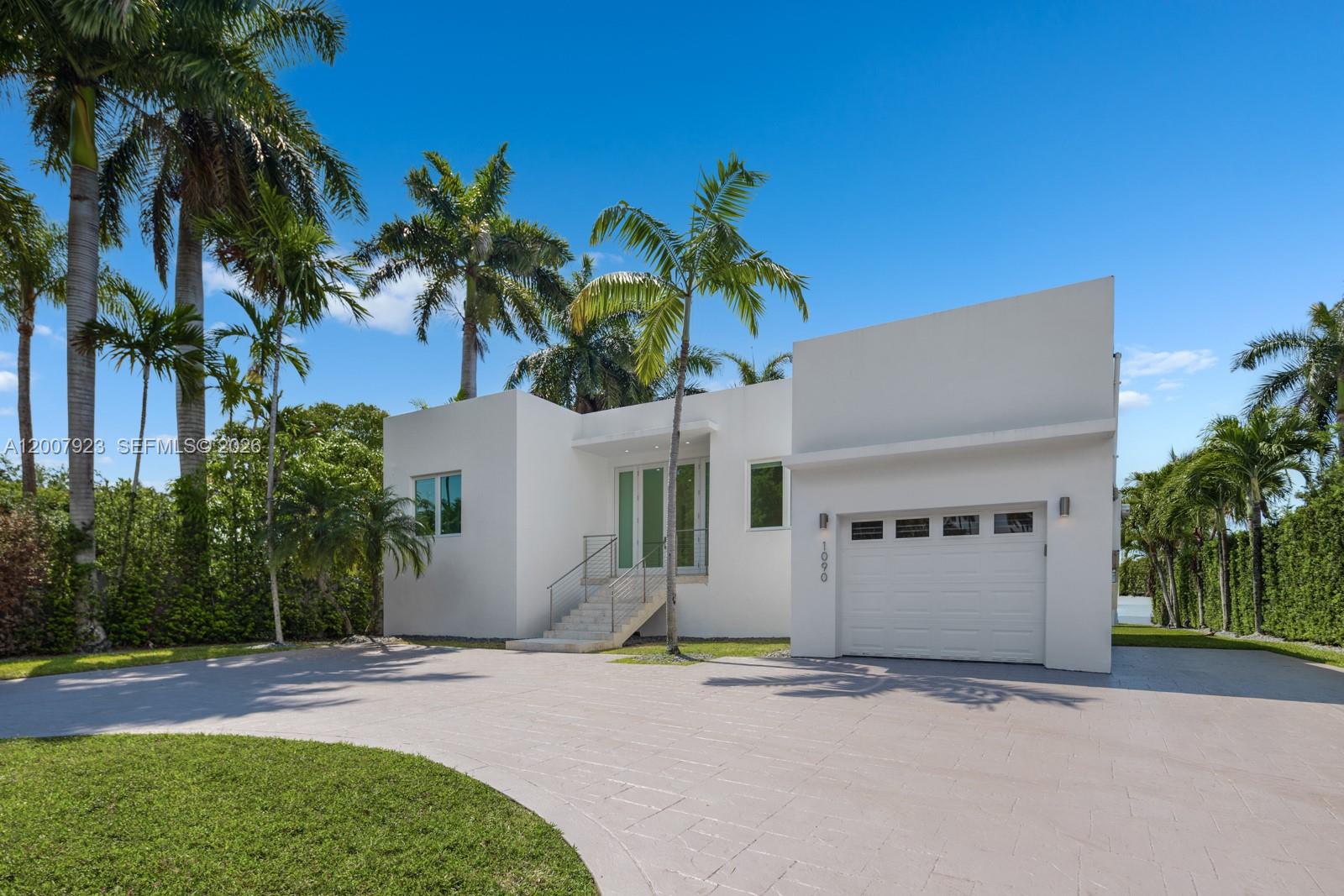 1090 NE 84th St, Miami FL 33138