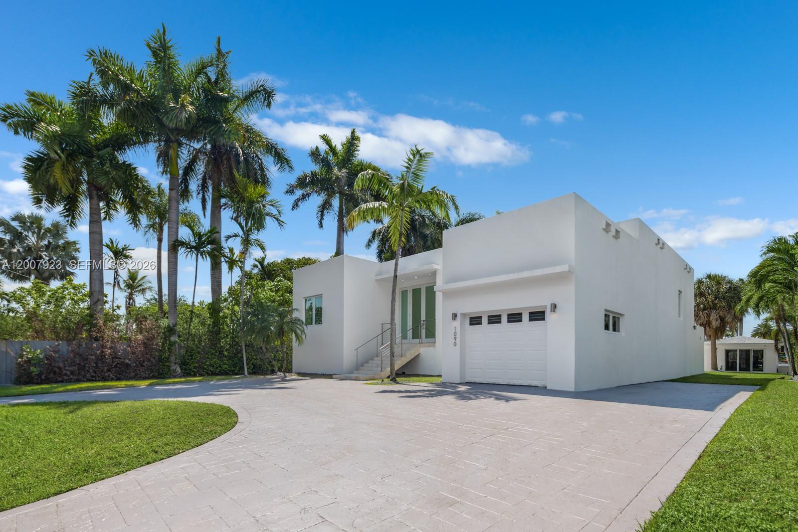 1090 NE 84th St, Miami FL 33138
