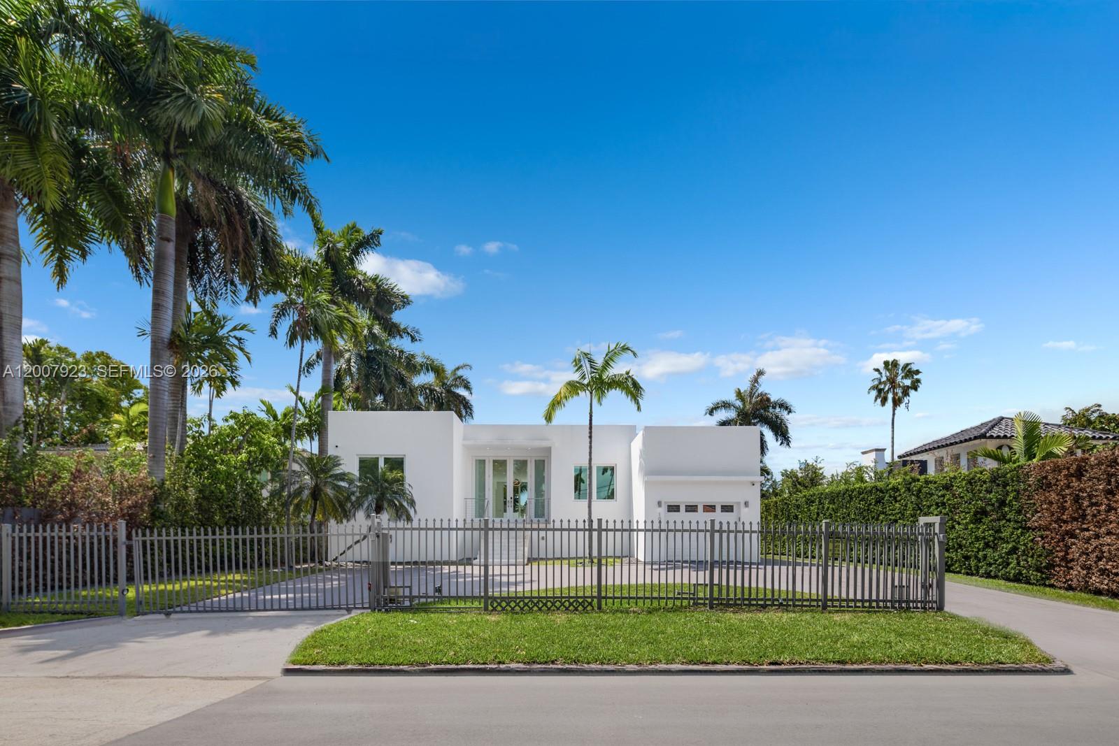1090 NE 84th St, Miami FL 33138