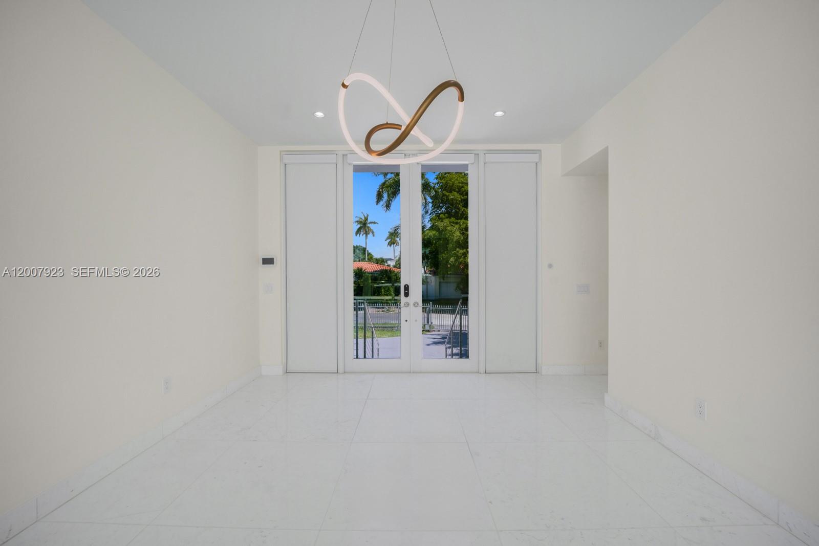 1090 NE 84th St, Miami FL 33138