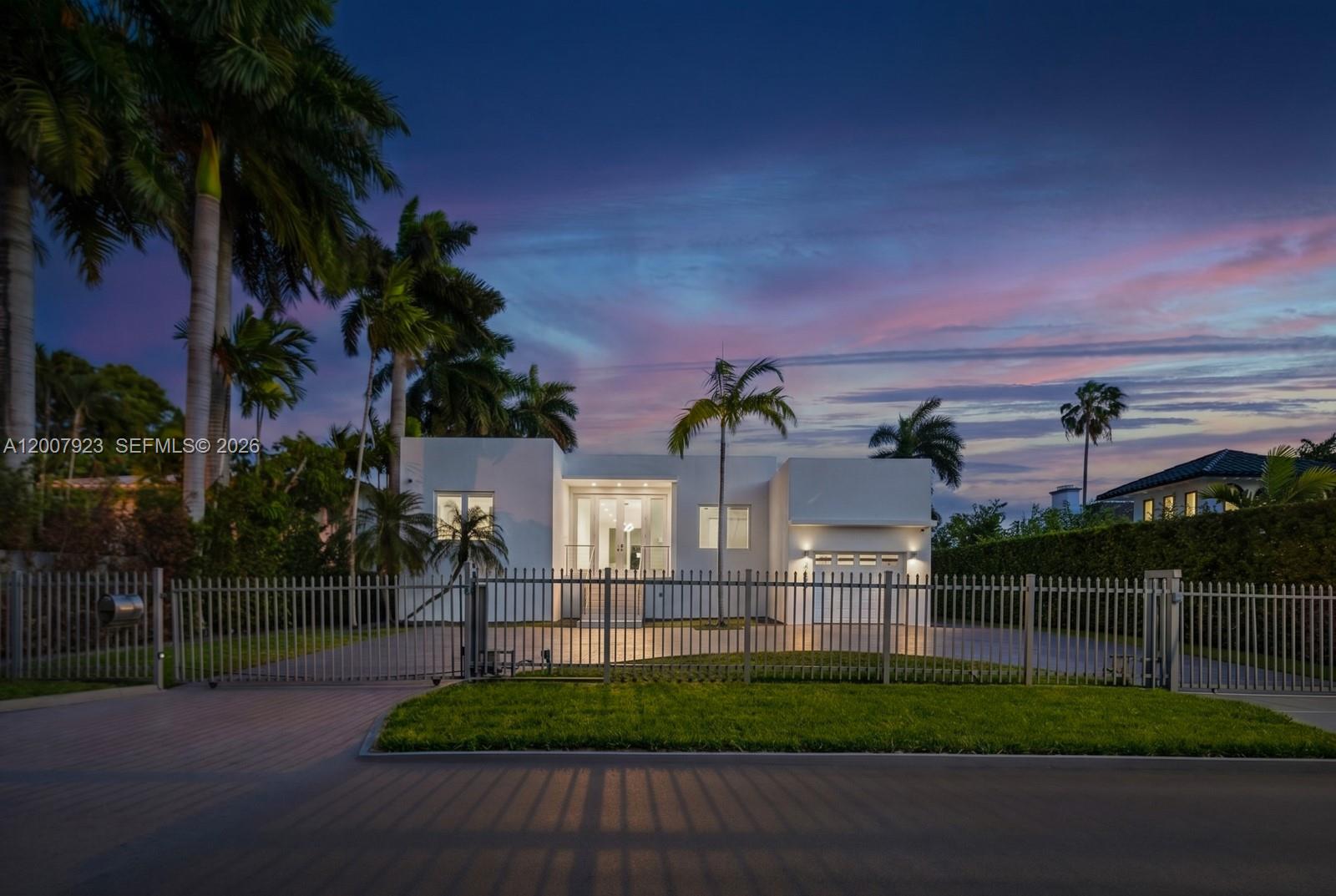 1090 NE 84th St, Miami FL 33138
