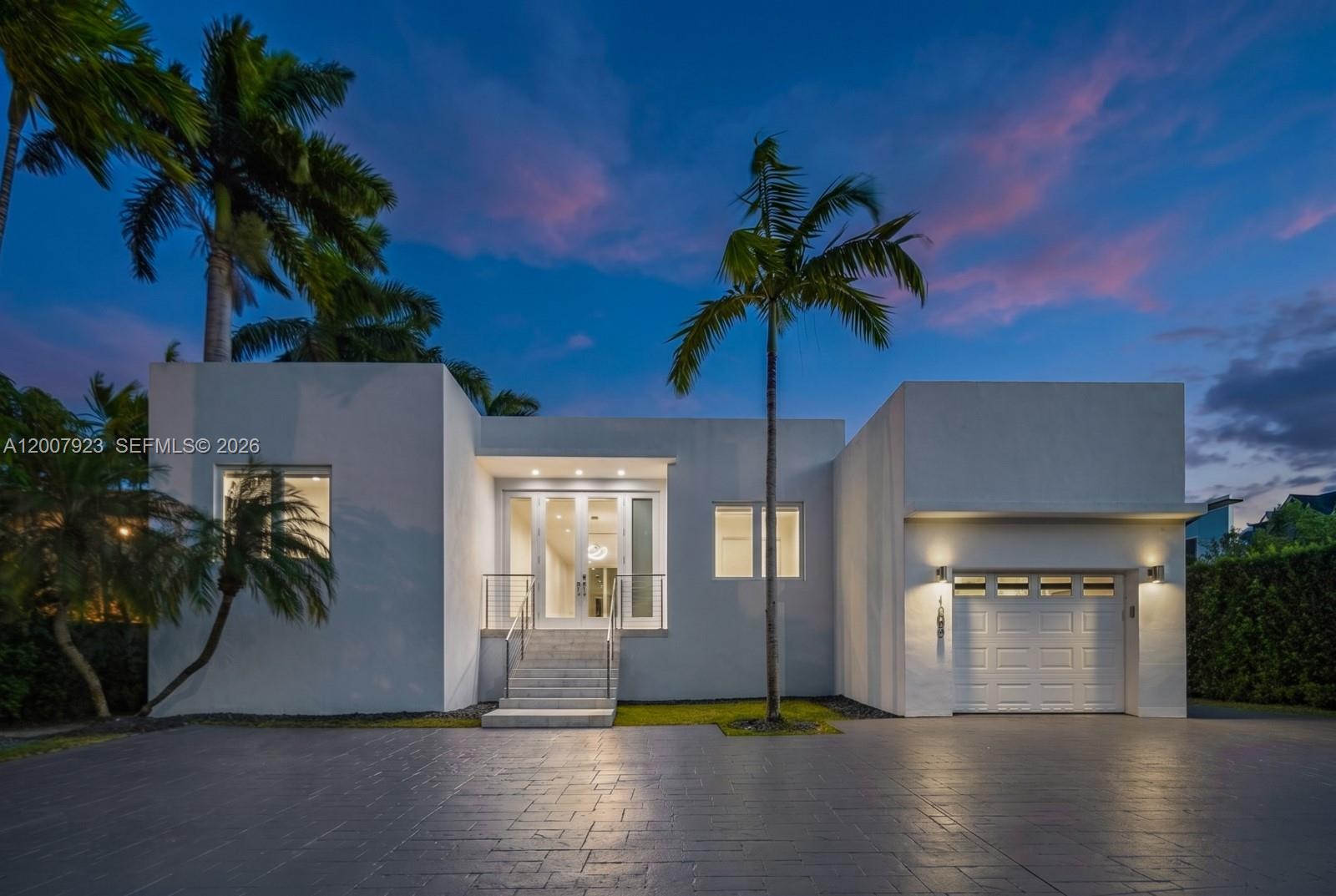 1090 NE 84th St, Miami FL 33138