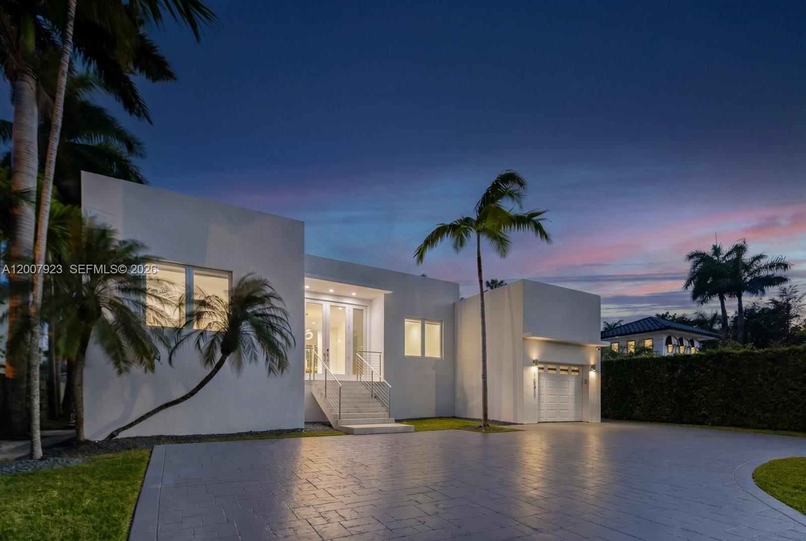 1090 NE 84th St, Miami FL 33138