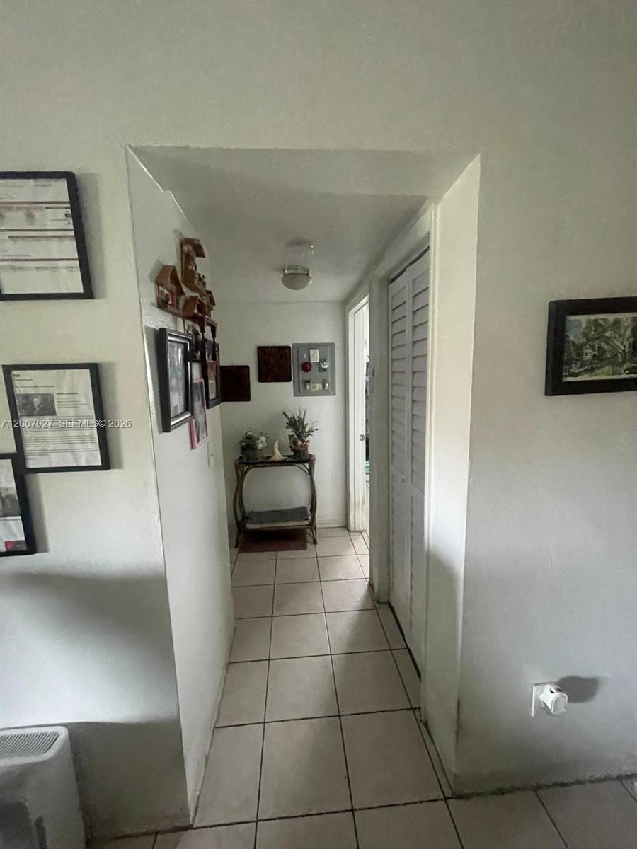 680 Miller Dr #W401, Miami Springs FL 33166
