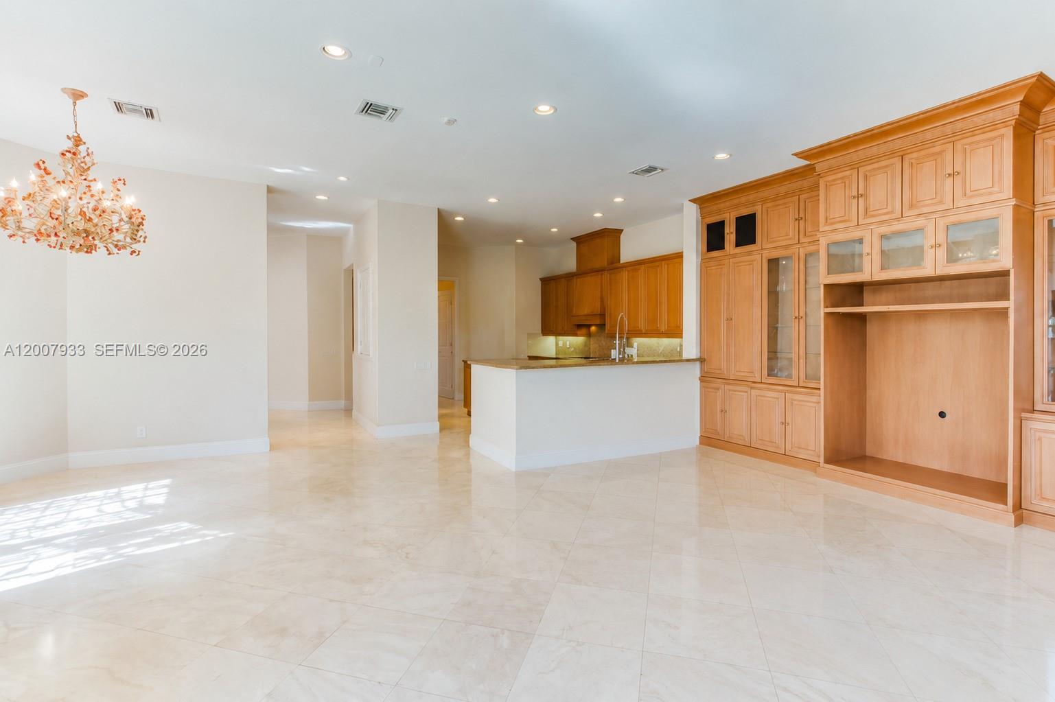 19471 NE 14th Ct #., Miami FL 33179