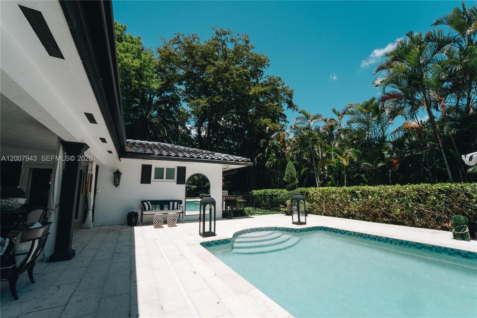 16241 W Troon Cir, Miami Lakes FL 33014