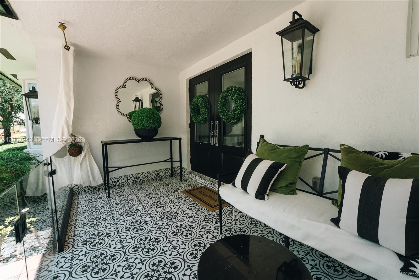 16241 W Troon Cir, Miami Lakes FL 33014
