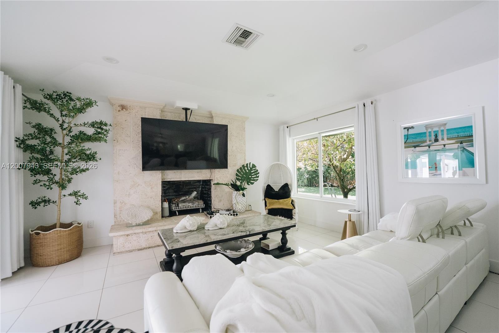 16241 W Troon Cir, Miami Lakes FL 33014