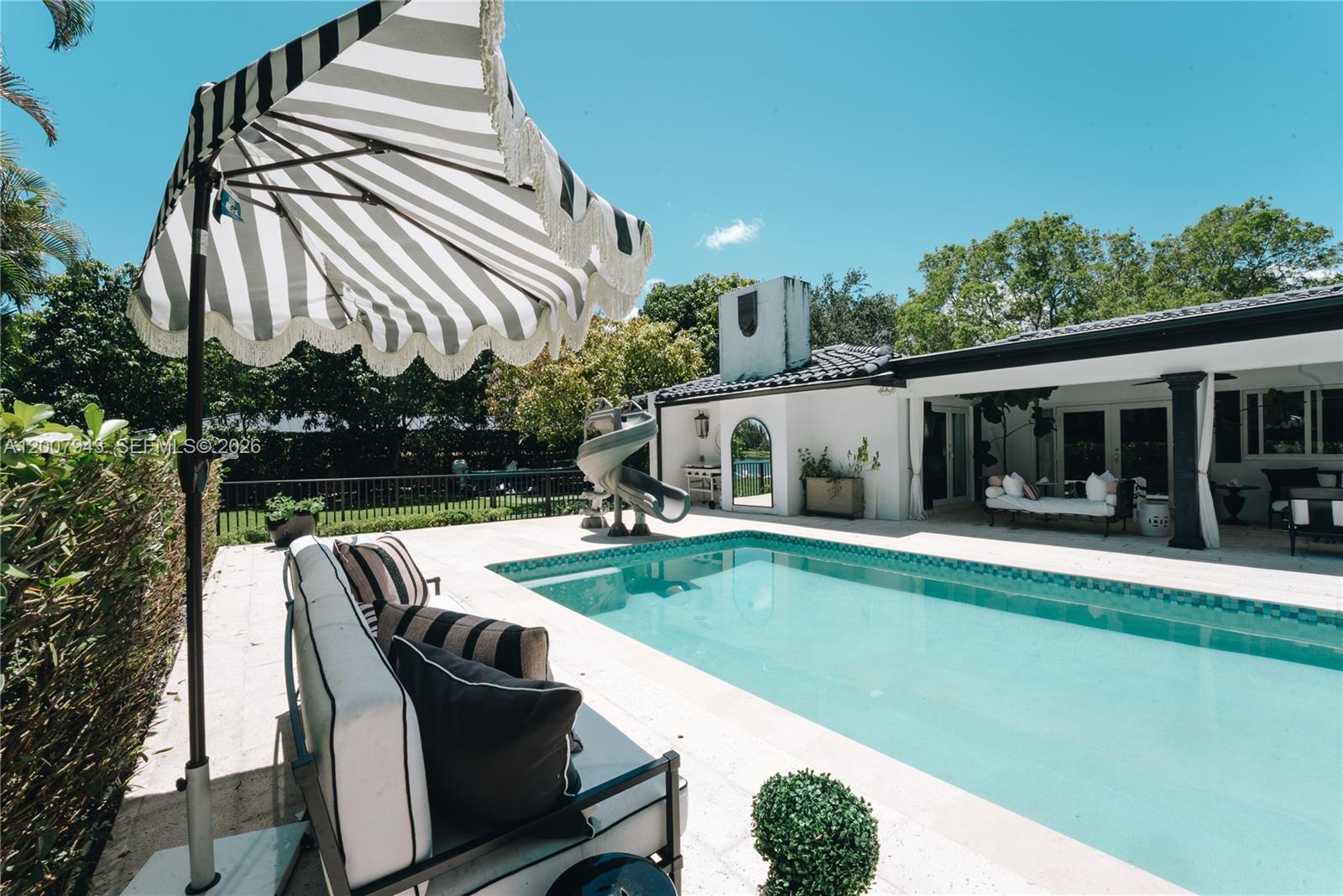 16241 W Troon Cir, Miami Lakes FL 33014