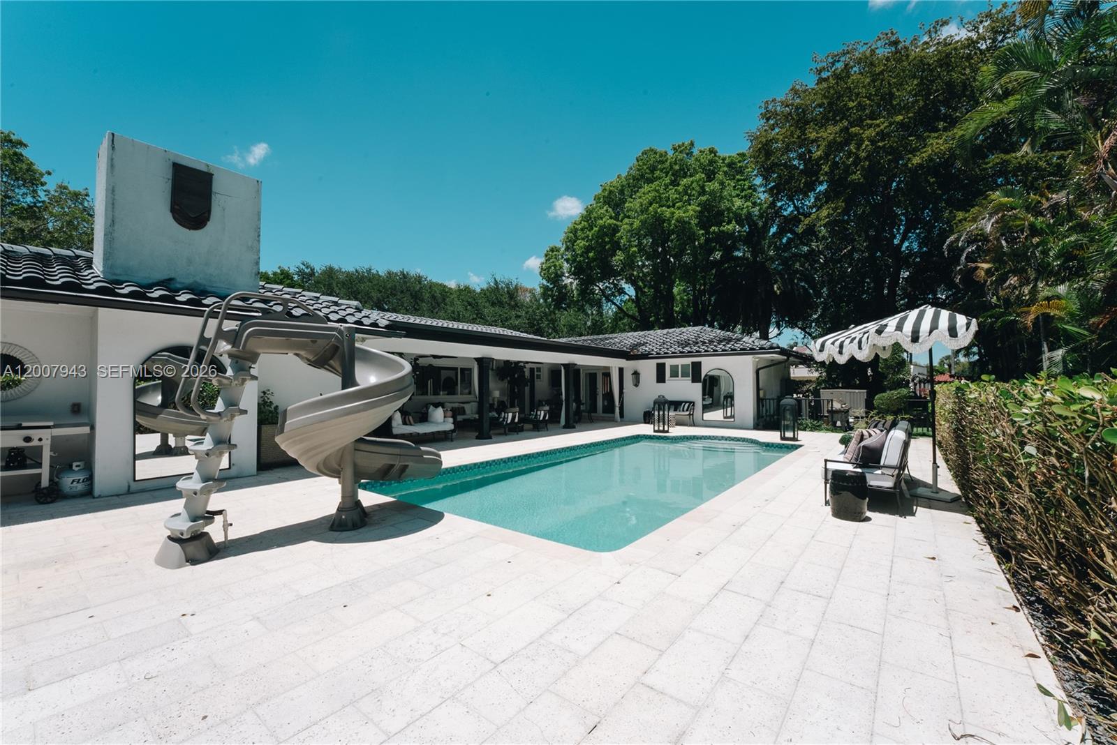 16241 W Troon Cir, Miami Lakes FL 33014