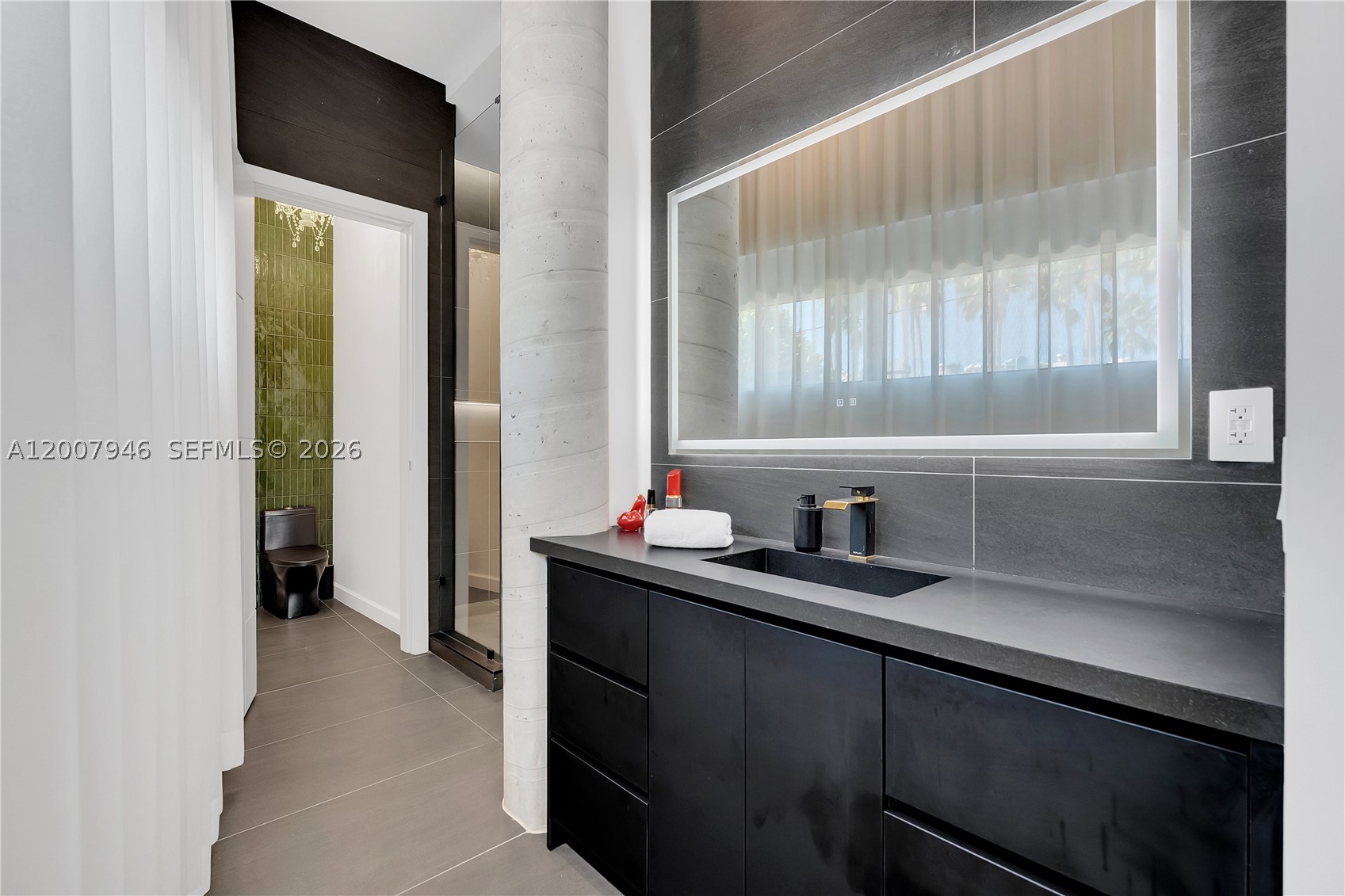 11 Century Ln, Miami Beach FL 33139